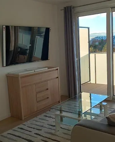 Kapitanska 16c31 Apartman *